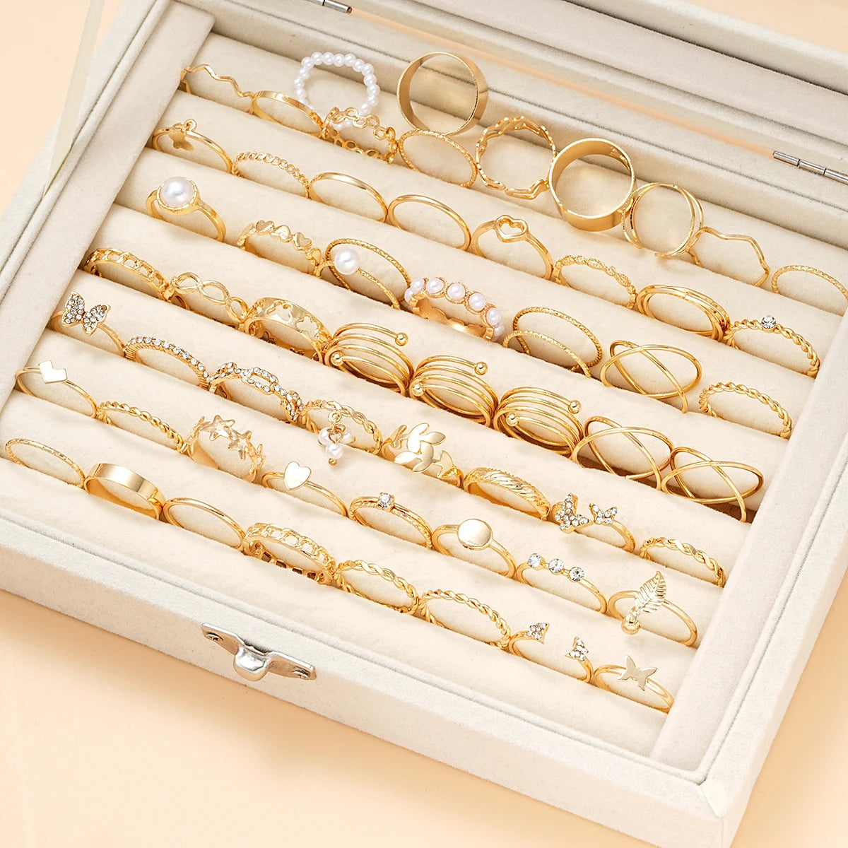 Fashion ring