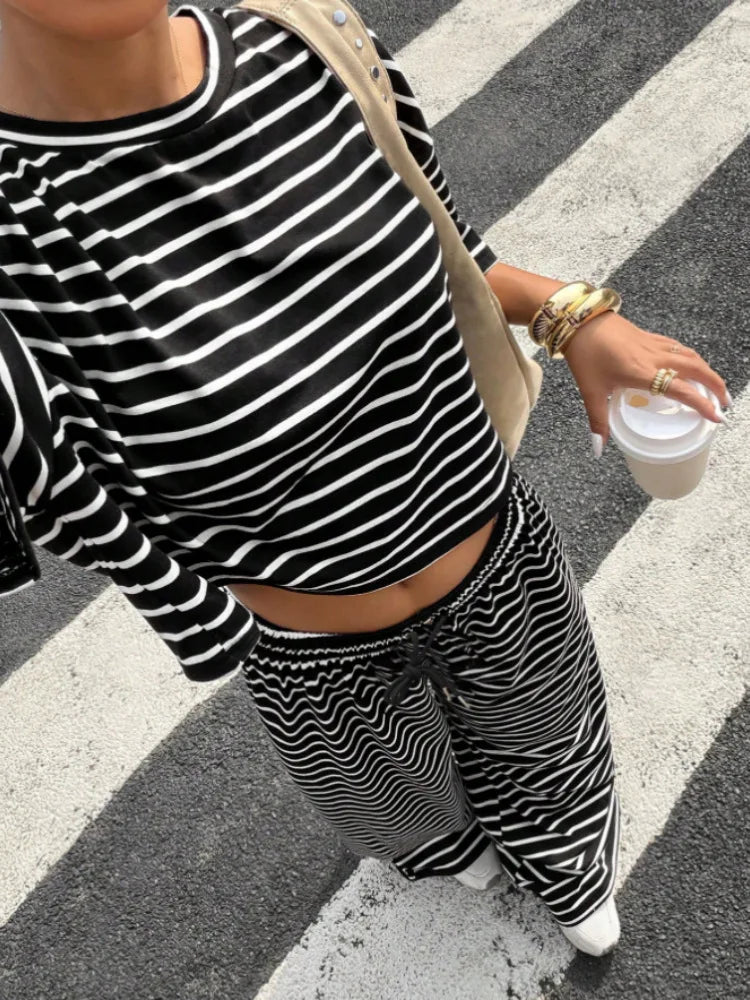 Women's Striped 2-Piece Set: Half Sleeve Crop Top and Wide Leg Pants